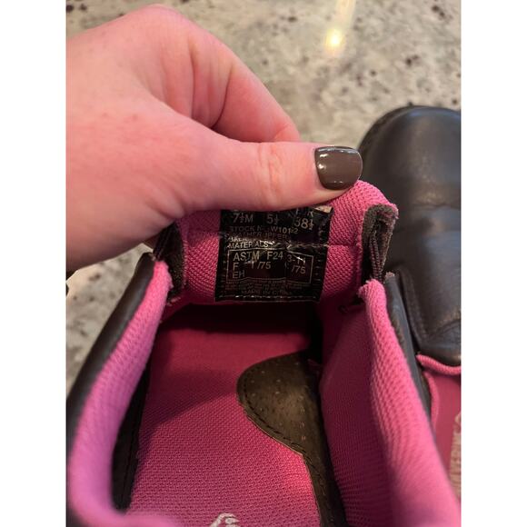 Wolverine Bailey Soft Two Slip-On Slip Resistant Shoes - Picture 4 of 5